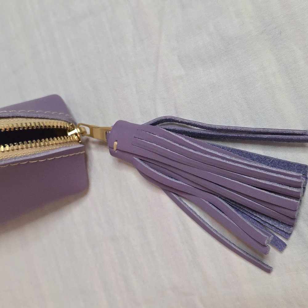 Portland Leather Taco Pouch With Tassel - Picture 5 of 7
